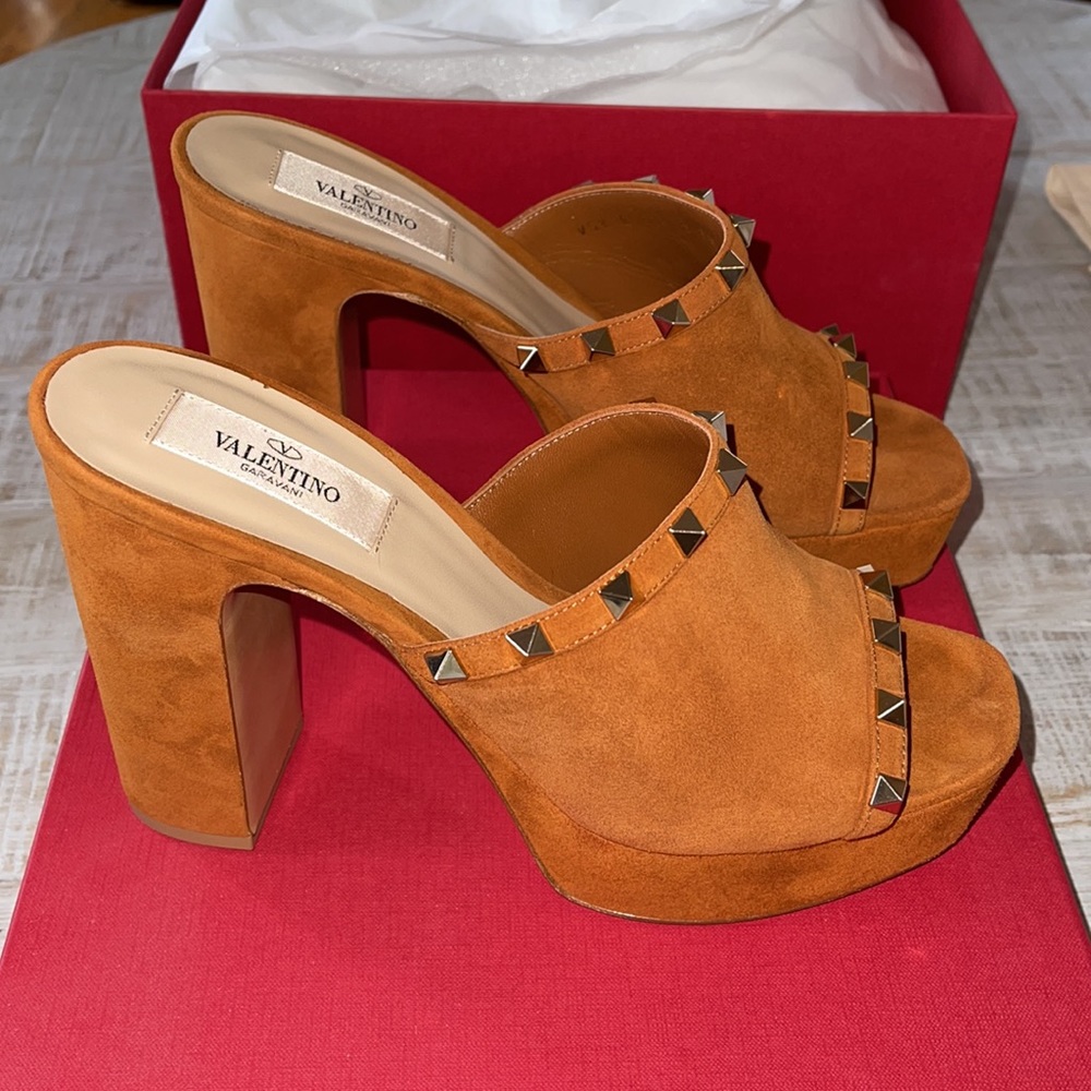 Valentino Brown Rockstud Studded Suede Mule Sandals Heels Platforms - Picture 3 of 9